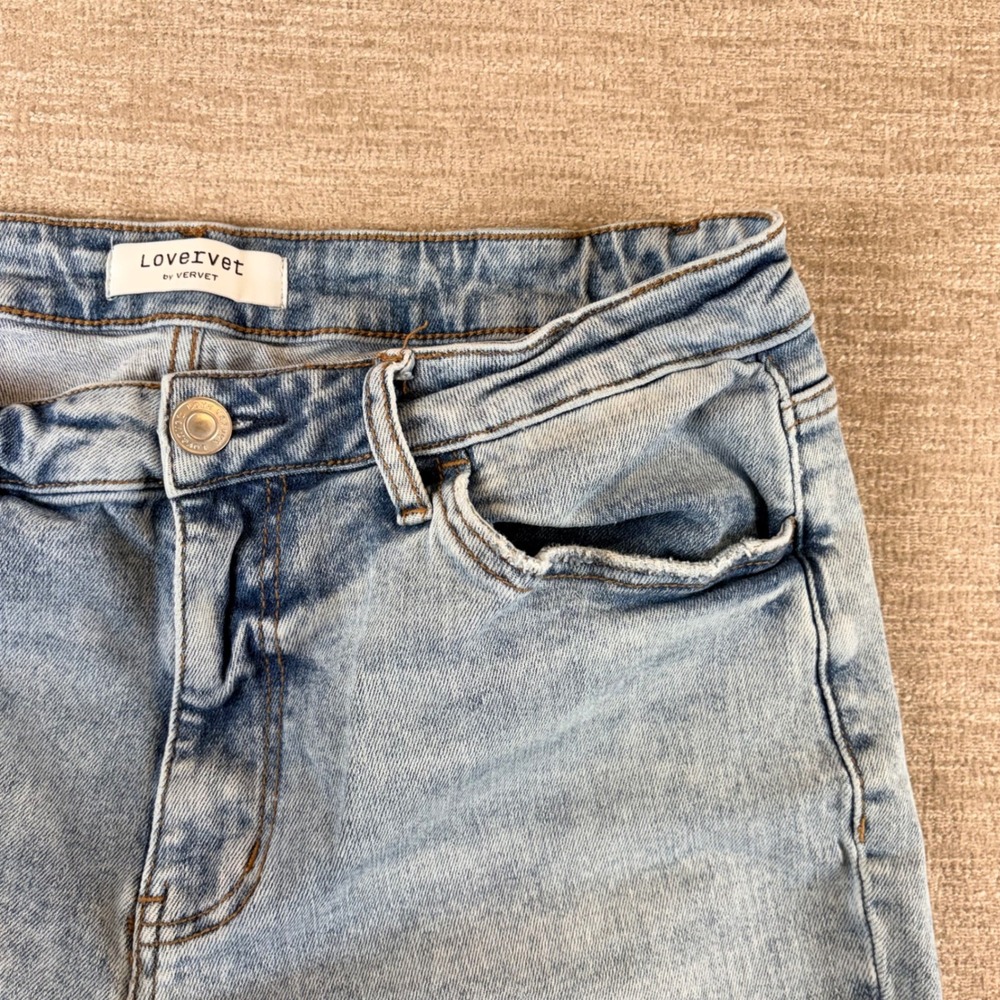 Lovervet by Vervet LV1068-P Jeans Womens 14W Light Blue Distressed Hem EUC Y2K